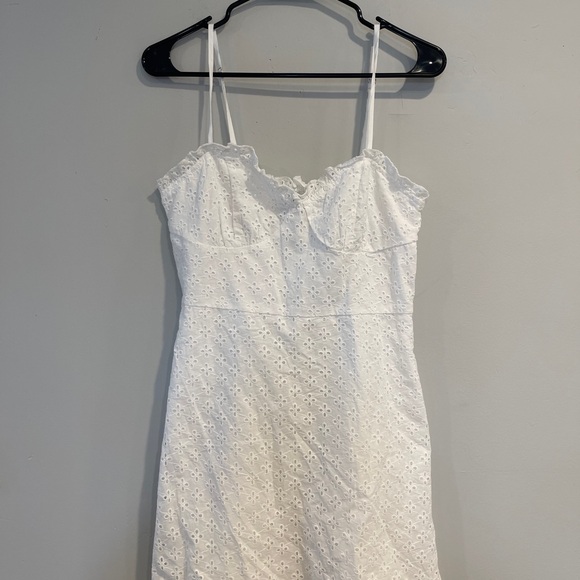 Lulu’s White Sleeveless A-line Eyelet Mini Dress - Picture 4 of 6